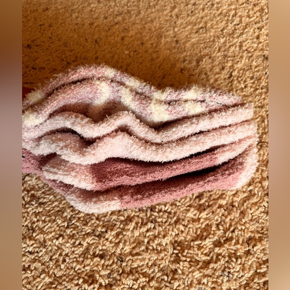 2/$20 - 3 pairs of cozy socks - Picture 2 of 6